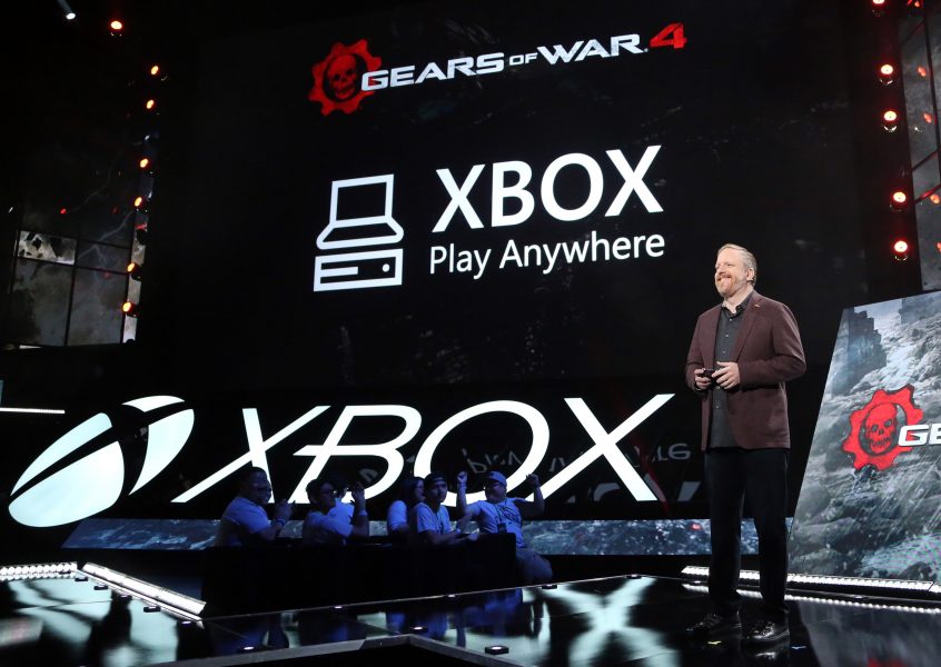 Rod Fergusson announces Gears of War 4& Xbox Play Anywhere